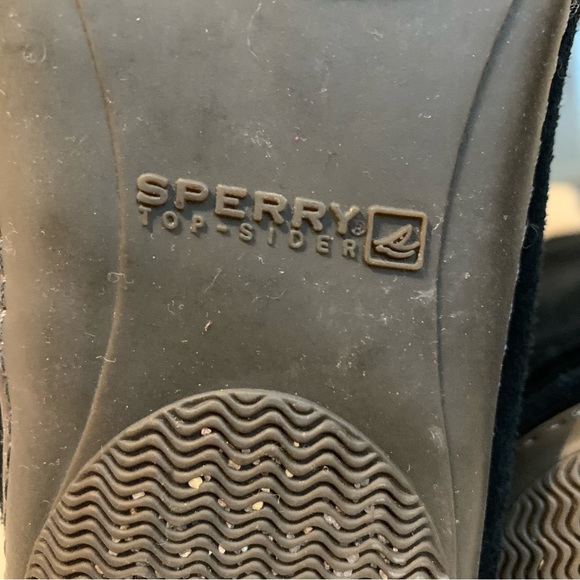 Sperry suede and Sherpa 8 hole moccasin boots - Picture 7 of 13